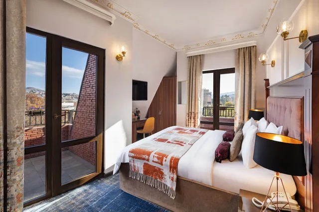 غرفة قياسية بسريرين منفصلين بشرفة، River Side Tbilisi Boutique Hotel 5/10