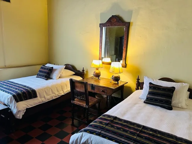 Basic, Twin Beds, Mayan Inn 6/10