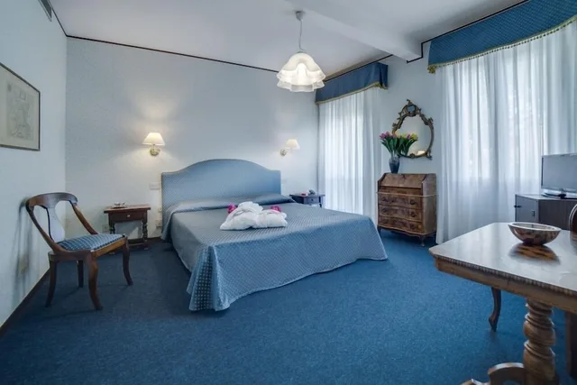 غرفة ديلوكس بسرير مزدوج، Hotel La Meridiana 2/4