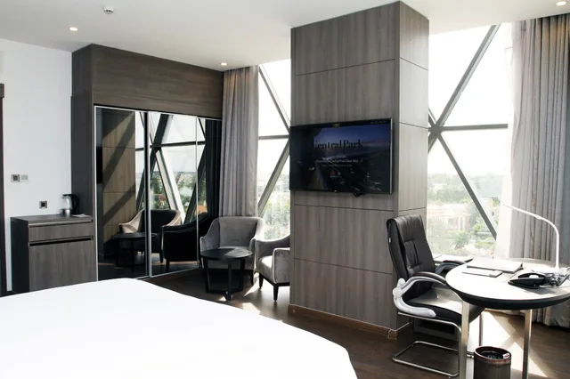 غرفة كلاسيكية بسرير كينج، The Mira Central Park Hotel 3/3