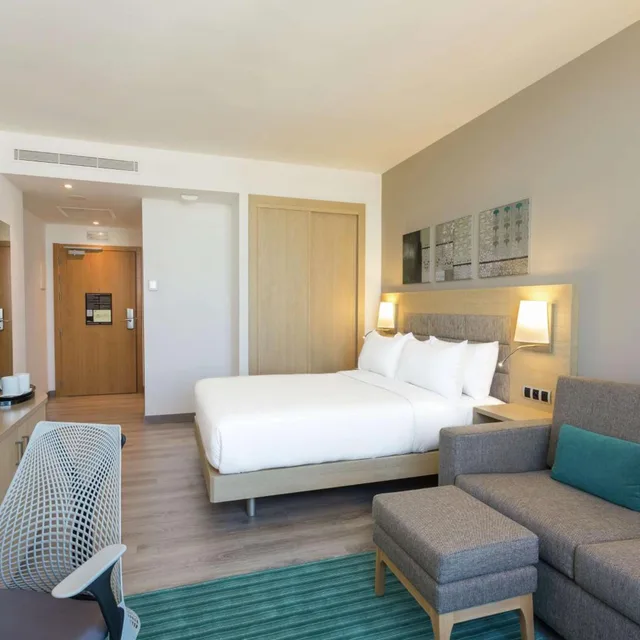 Family, Queen Bed, Sea View, Sofa, Hilton Garden Inn Tanger City Center 3/7