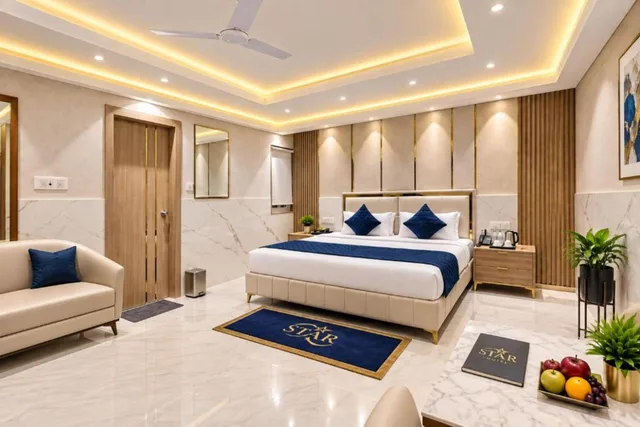 Super, Deluxe, Oyo 12982 Hotel Oris International 2/2