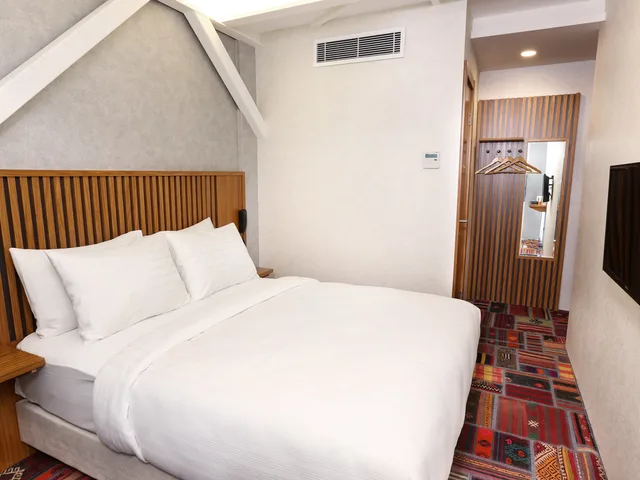 غرفة سوبيريور مفردة بسرير مزدوج، Discovery Hotel 2/3