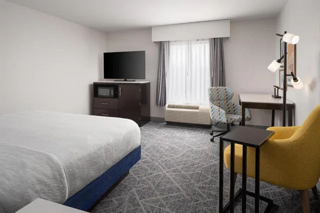 غرفة بسرير كينج بحوض جاكوزي لذوي الإعاقة، Hampton Inn Augusta Fort Eisenhower 3/6