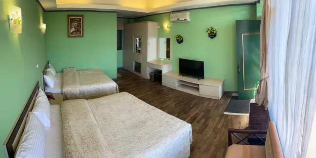 غرفة عائلية، Emmanuel Farmhouse 1/1