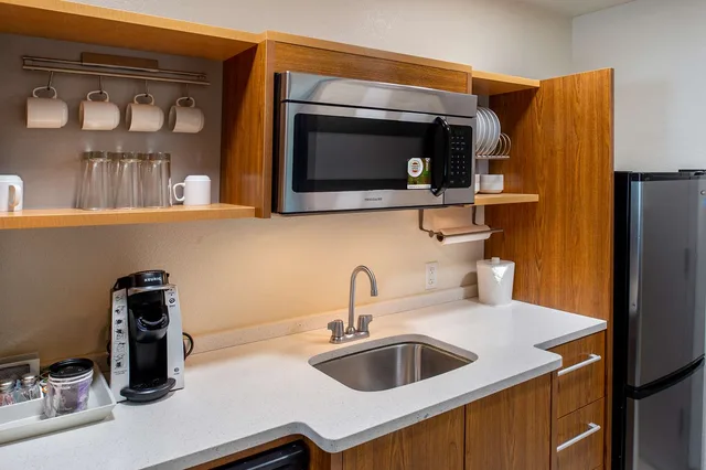 جناح استوديو بسرير كينج لذوي الإعاقة، Home2 Suites St Louis Central West End Forest Park 4/4