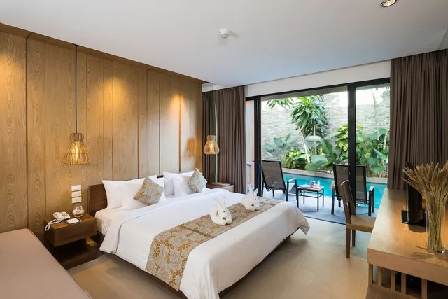 Deluxe, Twin Beds, Hot Tub, Pool Access, Hill Side، Kc Grande Resort and Spa 2/3