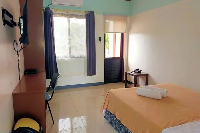 غرفة قياسية مزدوجة، EC Hotel near Laoag Airport by ZUZU 2/4