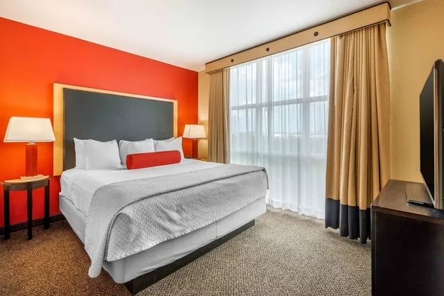 Suite, 2 King Beds, Cambria Hotel Ft Lauderdale Airport South Cruise Port 2/10