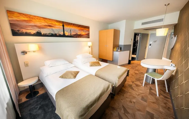 غرفة كلاسيكية بسرير مزدوج أو سريرين منفصلين، Grandium Hotel Prague 6/10