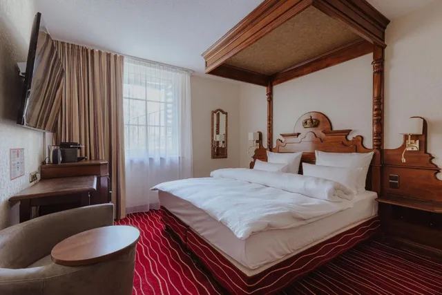 Standard, Double or Twin Bed, Kings First Class Hotel 2/4