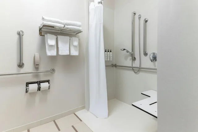 Studio, King Bed, Accessible, Wingate By Wyndham Spokane 7/7