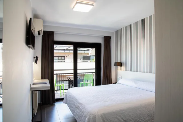 غرفة سوبيريور بسرير كوين، NEW HOTEL COLON 1/4