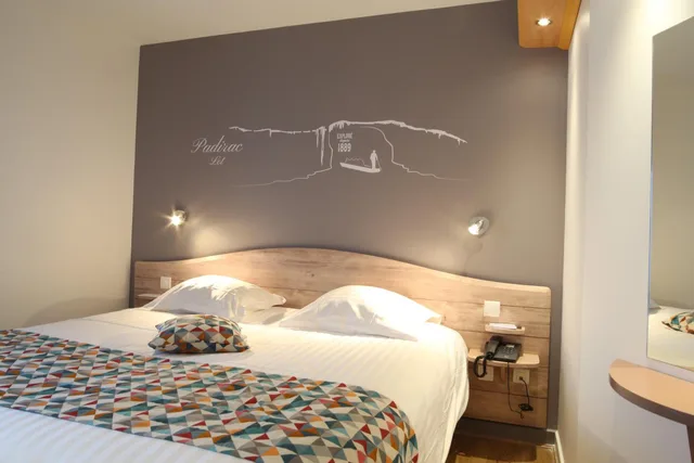 غرفة بسرير كوين بإطلالة على النهر، Best Western Hotel Le Pont D'or 4/8