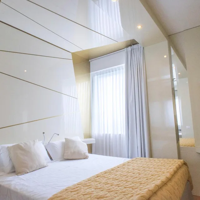 جناح، Hotel Excelsior Vasto 1/10