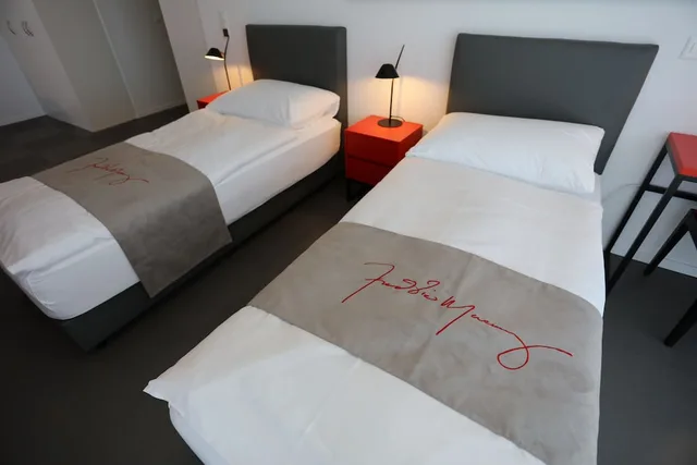 Luxury, Quadruple, 4 Beds, Allergy Friendly، The Freddie Mercury Hotel 1/2
