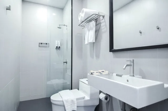 Standard, King Bed, Pool Access, CREW HOTEL 5/6