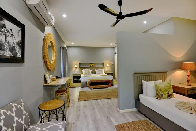 غرفة عائلية رباعية بسرير كينج وسريرين منفصلين، RIVER VIEW LODGE 2/3