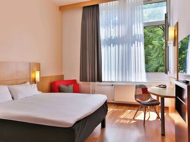 غرفة ثلاثية بثلاثة أسرّة، Ibis Berlin City Sud 1/9