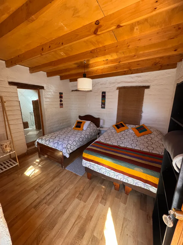 غرفة ثلاثية بسريرين منفصلين بحمام خاص، Ruka Zen Lodge 4/7
