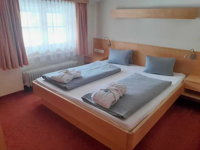 Classic, Double Bed, Berghotel Madlener 1/5