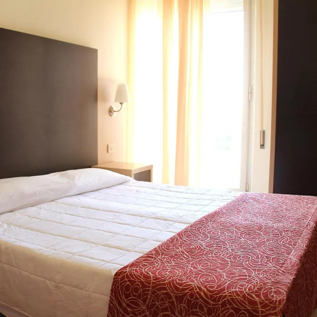 غرفة ثلاثية، C Hotels International 2/7