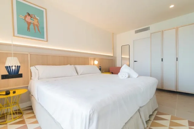 غرفة سوبيريور بسرير كوين بإطلالة على البحر، Akquaaa Boutique Hotel 1/9