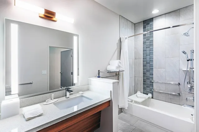 غرفة بسرير كينج لذوي الإعاقة، Fairfield Inn & Suites by Marriott Aberdeen 6/6