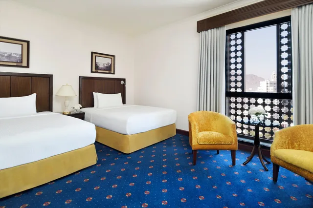 2 Bedrooms, Suite, King and Twin Beds, Living and Dining Areas, Kitchen، دار الهجرة إنتر كونتيننتال(Intercontinental Dar Al Hijra Madinah) 5/12