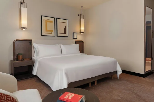 غرفة ديلوكس بسرير كينج، Montcalm Royal London House - City Of London 1/4