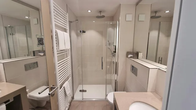 Superior, Double or Twin Bed, Hotel Panorama Hamburg-Harburg 6/6