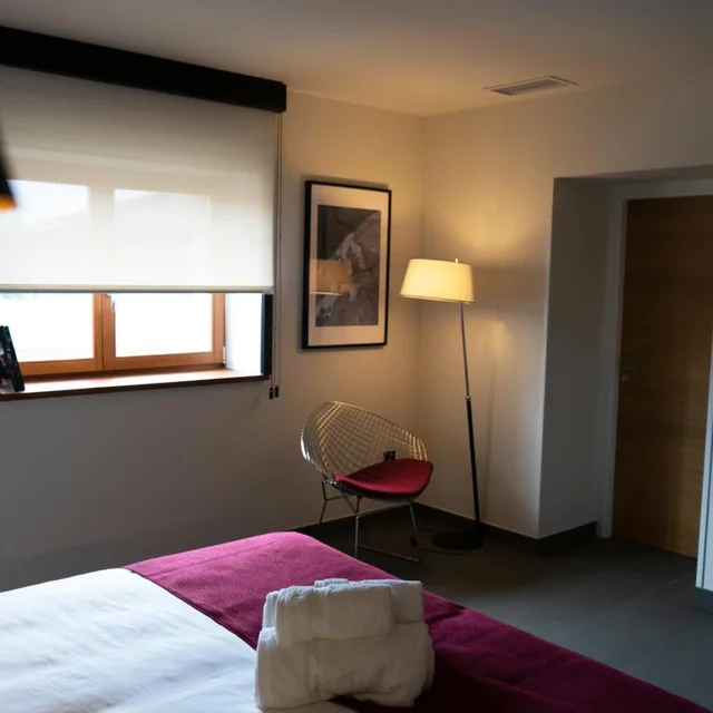 غرفة بسرير مزدوج في الطابق الأرضي، Hotel El Rosal de Cudillero 4/10