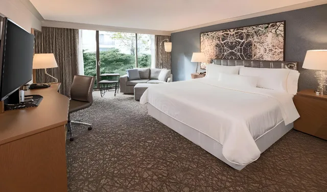 غرفة، Crowne Plaza Toronto – North York 2/2