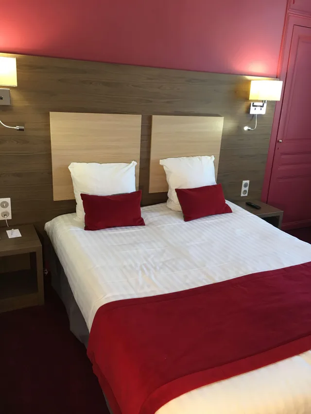 غرفة بسرير كوين، Best Western Hotel De France 1/4