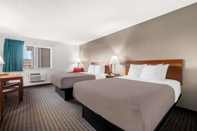 غرفة بسريرين كوين لذوي الإعاقة، Rodeway Inn Rapid City SD 2/4