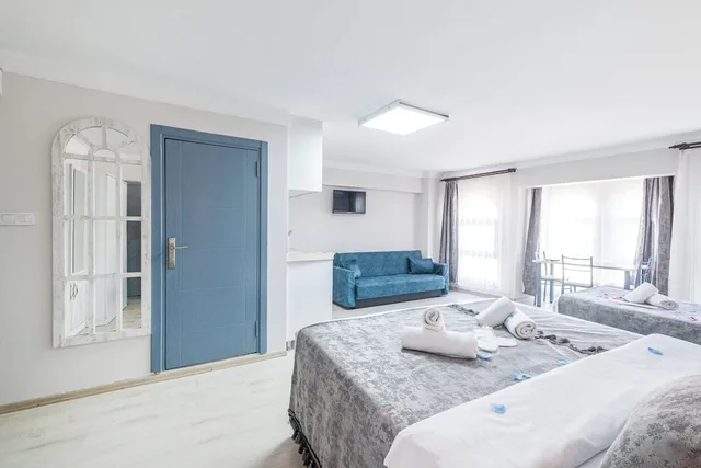 غرفة ديلوكس بسرير مزدوج بشرفة، Oban Suites 8/10