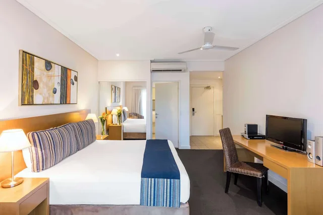 استوديو بسريرين منفصلين، Oaks Broome Hotel 1/3