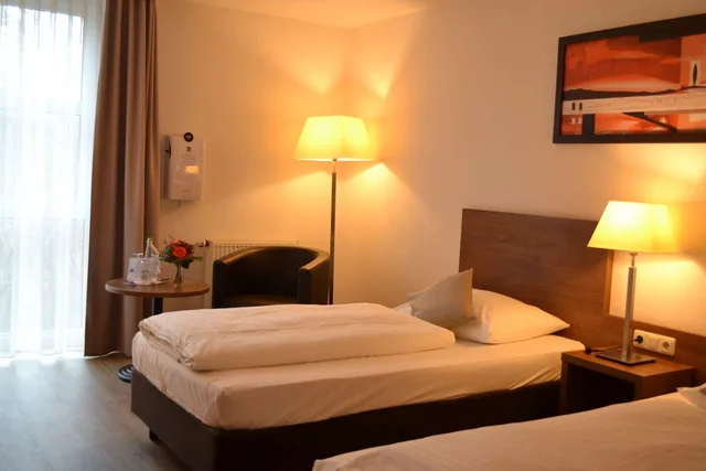 غرفة قياسية بسريرين منفصلين، Best Western Hotel Erlangen 8/10