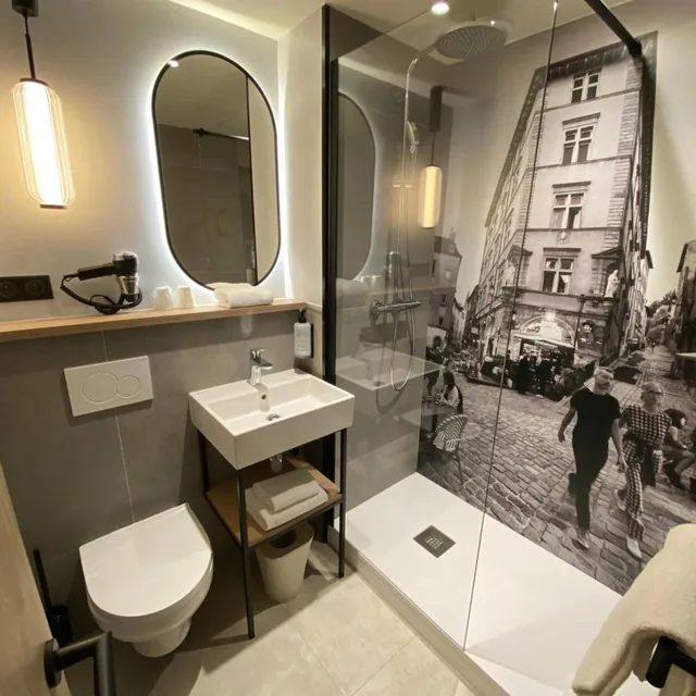 غرفة ثلاثية بثلاثة أسرّة، CAMPANILE LYON CENTRE - GARE PART DIEU 5/5