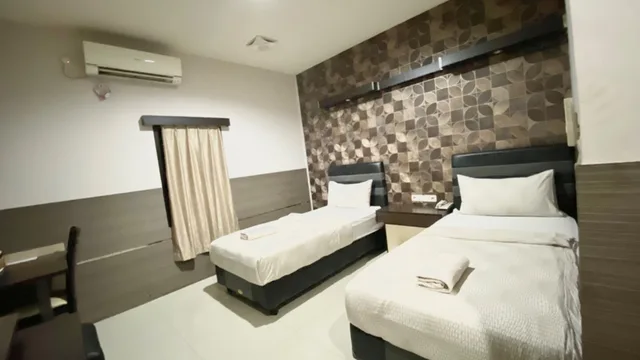 غرفة سوبيريور بسريرين منفصلين للمدخنين، Grand Krakatau Hotel Serang 1/4