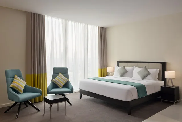 جناح بسرير كينج بغرفة نوم واحدة بمطبخ للمدخنين، ستايبريدج سويتس الخبر(Staybridge Suites Al Khobar) 1/10