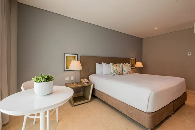 غرفة فاخرة بسرير كينج، GHL San Lazaro Art Hotel 3/5