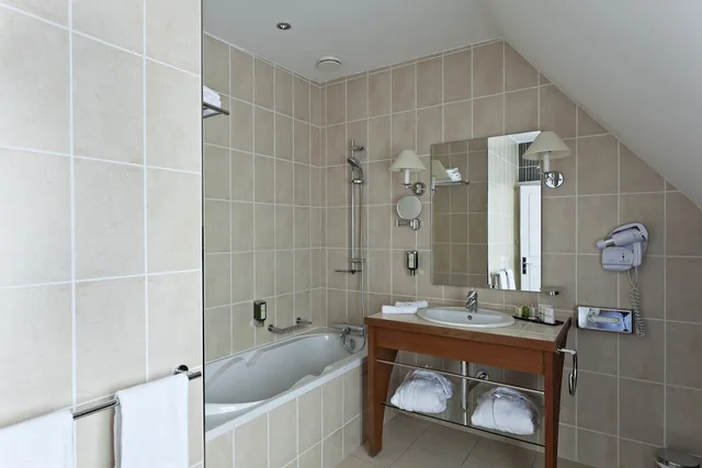 غرفة سوبيريور بسرير مزدوج، Hotel Chateau Clery 5/5