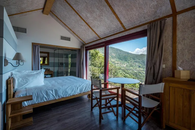 كوخ لذوي الإعاقة، Sesta Terra Natural Resort 3/5