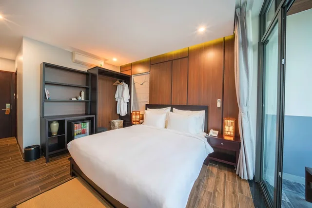 Deluxe, King Bed, Pool Side, Balcony، Dai An Phu Villa 1/4