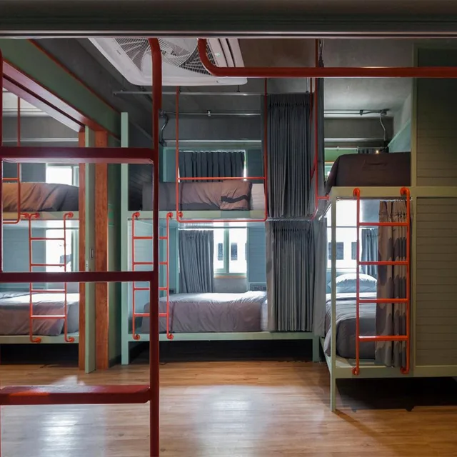 سكن مشترك مختلط، Samsen Street Hotel 2/4