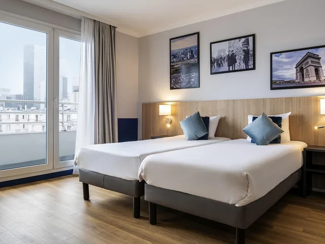 Studio, Double Bed, Adagio La Defense Kleber 3/8