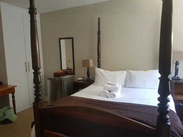 Shell, Standard, Double Bed، Melkbosch Guesthouse 2/2