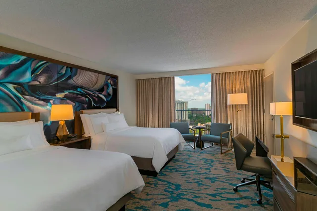 غرفة بسرير كوين، The Westin Galleria Houston 1/3