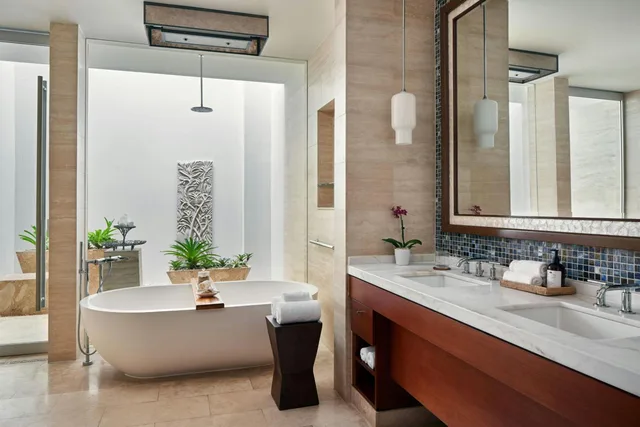 East, Beach, Reserve, Guest Room, 2 King Beds, Ocean Front، Dorado Beach A Ritz Carlton Reserve 6/7